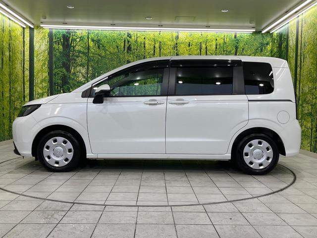 フリード エアー　両側電動ドア　純正ディスプレイオーディオ　バックカメラ　衝突被害軽減システム　レーダークルーズ　禁煙車　コーナーセンサー　スマートキー　ＬＥＤヘッド　オートハイビーム　車線逸脱警報　オートライト（57枚目）