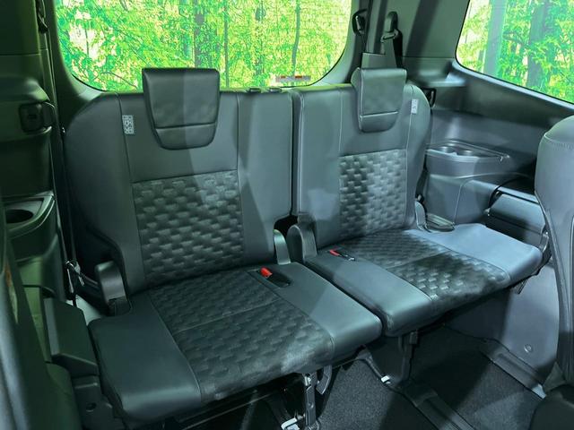 ヴォクシー ハイブリッドＳ－Ｚ　両側電動ドア　全周囲カメラ　純正１０．５インチナビ　衝突被害軽減システム　レーダークルーズ　禁煙車　ハーフレザーシート　ドラレコ　コーナーセンサー　スマートキー　ＬＥＤヘッド　ＥＴＣ２．０（10枚目）