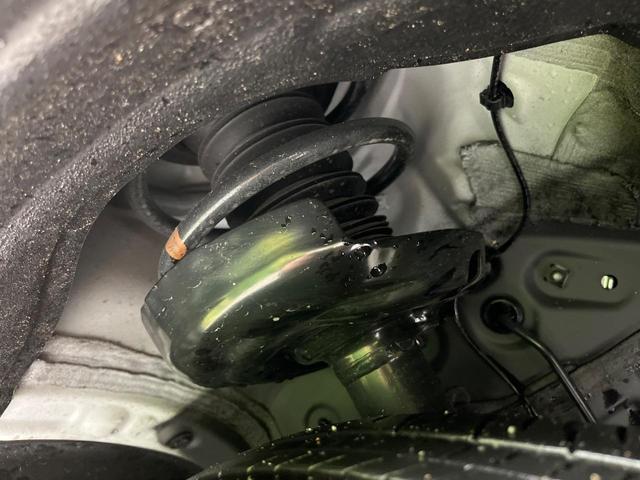 ヴォクシー ハイブリッドＳ－Ｚ　両側電動ドア　全周囲カメラ　純正１０．５インチナビ　衝突被害軽減システム　レーダークルーズ　禁煙車　ハーフレザーシート　ドラレコ　コーナーセンサー　スマートキー　ＬＥＤヘッド　ＥＴＣ２．０（21枚目）