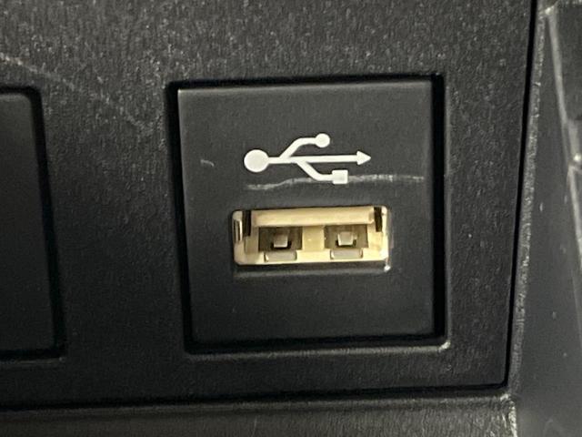 ヴォクシー ハイブリッドＳ－Ｚ　両側電動ドア　全周囲カメラ　純正１０．５インチナビ　衝突被害軽減システム　レーダークルーズ　禁煙車　ハーフレザーシート　ドラレコ　コーナーセンサー　スマートキー　ＬＥＤヘッド　ＥＴＣ２．０（52枚目）