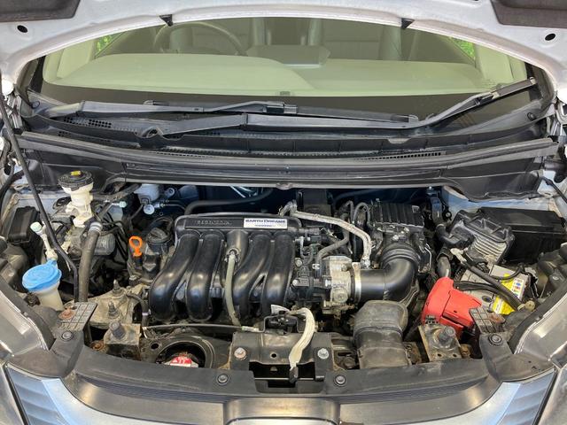 フリード Ｇ・ホンダセンシング　衝突軽減ブレーキ　両側パワースライドドア　Ｂｌｕｅｔｏｏｔｈ再生　バックカメラ　フルセグＴＶ　ＥＴＣ　ＬＥＤヘッドライト　禁煙車　純正１５インチアルミホイール　６人乗り　レーンアシスト　スマートキー（19枚目）