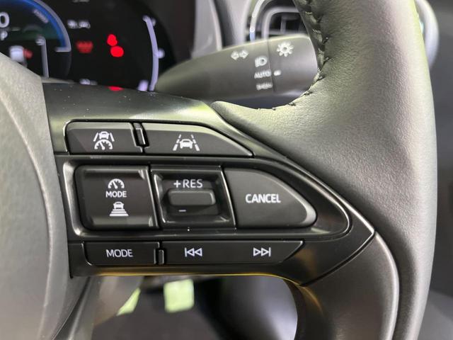 ヤリスクロス ハイブリッドＺ　トヨタセーフティセンス　純正８インチナビ　アラウンドビューモニター　Ｂｌｕｅｔｏｏｔｈ再生　フルセグＴＶ　ＥＴＣ　禁煙車　ＬＥＤヘッドライト　ブラインドスポットモニター　クリアランスソナー（5枚目）