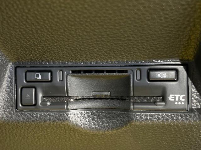 ヤリスクロス ハイブリッドＺ　トヨタセーフティセンス　純正８インチナビ　アラウンドビューモニター　Ｂｌｕｅｔｏｏｔｈ再生　フルセグＴＶ　ＥＴＣ　禁煙車　ＬＥＤヘッドライト　ブラインドスポットモニター　クリアランスソナー（6枚目）