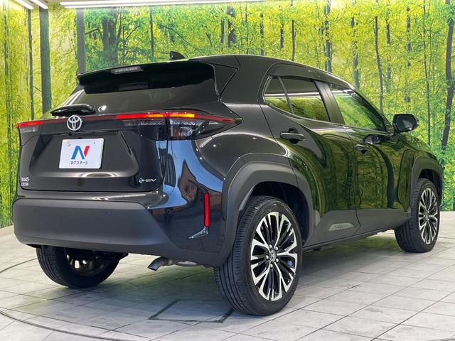 ヤリスクロス ハイブリッドＺ　トヨタセーフティセンス　純正８インチナビ　アラウンドビューモニター　Ｂｌｕｅｔｏｏｔｈ再生　フルセグＴＶ　ＥＴＣ　禁煙車　ＬＥＤヘッドライト　ブラインドスポットモニター　クリアランスソナー（17枚目）