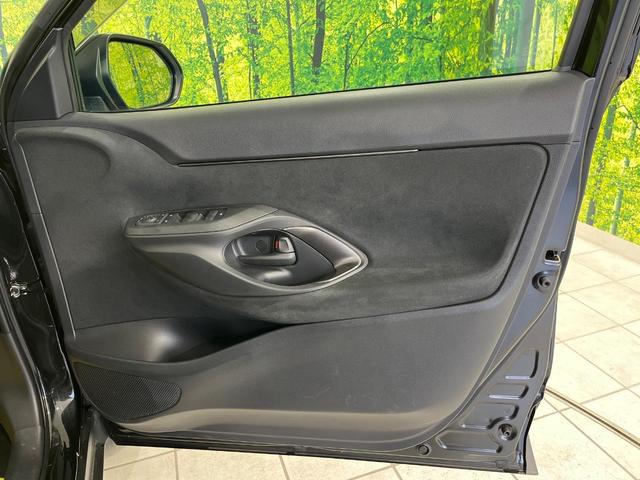 ヤリスクロス ハイブリッドＺ　トヨタセーフティセンス　純正８インチナビ　アラウンドビューモニター　Ｂｌｕｅｔｏｏｔｈ再生　フルセグＴＶ　ＥＴＣ　禁煙車　ＬＥＤヘッドライト　ブラインドスポットモニター　クリアランスソナー（21枚目）