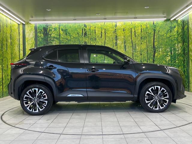 ヤリスクロス ハイブリッドＺ　トヨタセーフティセンス　純正８インチナビ　アラウンドビューモニター　Ｂｌｕｅｔｏｏｔｈ再生　フルセグＴＶ　ＥＴＣ　禁煙車　ＬＥＤヘッドライト　ブラインドスポットモニター　クリアランスソナー（63枚目）