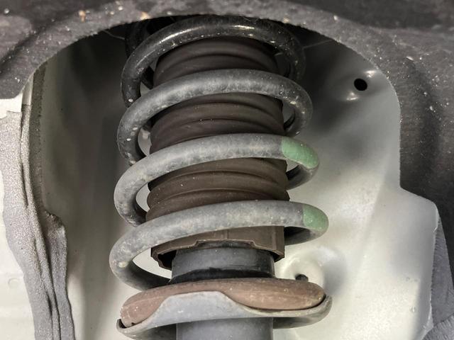 ルーミー カスタムＧ　４ＷＤ　両側電動ドア　全周囲カメラ　衝突被害軽減システム　レーダークルーズ　禁煙車　ドラレコ　コーナーセンサー　スマートキー　ＬＥＤヘッド　ＥＴＣ２．０　純正１４インチアルミ　オートライト（20枚目）