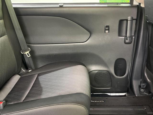 セレナ ｅ－パワー　ハイウェイスターＶ　インテリジェントエマージェンシーブレーキ　両側パワースライドドア　純正９インチナビ　禁煙車　アラウンドビューモニター　Ｂｌｕｅｔｏｏｔｈ再生　ドライブレコーダー　フルセグＴＶ　デジタルインナーミラー（23枚目）