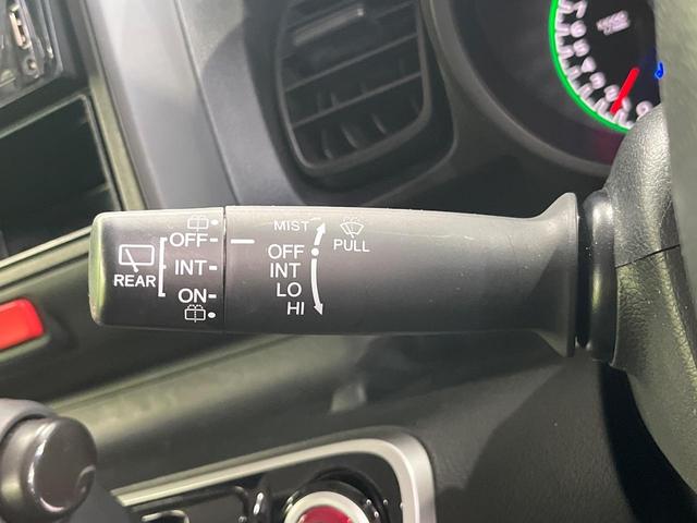 N-BOX G 両側スライドドア スマートキー オートエアコン CDプレーヤー 衝突安全ボディ ドアバイザー プライバシーガラス 盗難防止装置 横滑り防止 パワーウィンドウ パワーステアリング 電動格納ミラー(36枚目)