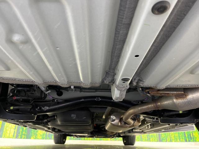 ヴォクシー ハイブリッドＳ－Ｚ　トヨタセーフティセンス　両側パワースライドドア　純正８インチディスプレイオーディオ　Ｂｌｕｅｔｏｏｔｈ再生　バックカメラ　フルセグＴＶ　レーダークルーズ　デュアルオートエアコン　禁煙車（20枚目）