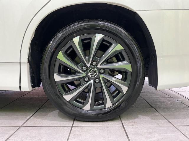 ヴォクシー ハイブリッドＳ－Ｚ　トヨタセーフティセンス　両側パワースライドドア　純正８インチディスプレイオーディオ　Ｂｌｕｅｔｏｏｔｈ再生　バックカメラ　フルセグＴＶ　レーダークルーズ　デュアルオートエアコン　禁煙車（63枚目）