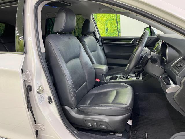 レガシィアウトバック リミテッド　４ＷＤ　純正ＳＤナビ　バックカメラ　後席モニター　衝突被害軽減システム　レーダークルーズ　禁煙車　電動リアゲート　レザーシート　スマートキー　ＬＥＤヘッド　ビルトインＥＴＣ　純正１８インチアルミ（8枚目）