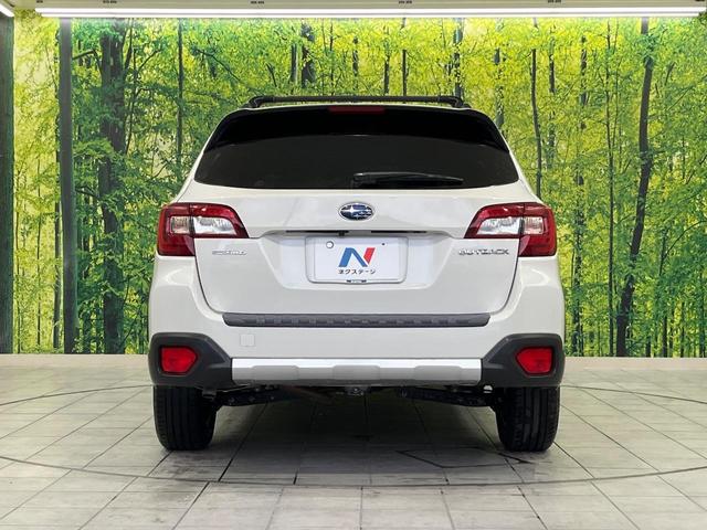 レガシィアウトバック リミテッド　４ＷＤ　純正ＳＤナビ　バックカメラ　後席モニター　衝突被害軽減システム　レーダークルーズ　禁煙車　電動リアゲート　レザーシート　スマートキー　ＬＥＤヘッド　ビルトインＥＴＣ　純正１８インチアルミ（15枚目）