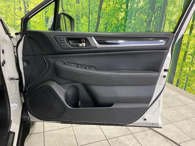 レガシィアウトバック リミテッド　４ＷＤ　純正ＳＤナビ　バックカメラ　後席モニター　衝突被害軽減システム　レーダークルーズ　禁煙車　電動リアゲート　レザーシート　スマートキー　ＬＥＤヘッド　ビルトインＥＴＣ　純正１８インチアルミ（21枚目）