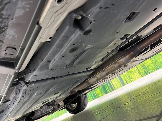 レガシィアウトバック リミテッド　４ＷＤ　純正ＳＤナビ　バックカメラ　後席モニター　衝突被害軽減システム　レーダークルーズ　禁煙車　電動リアゲート　レザーシート　スマートキー　ＬＥＤヘッド　ビルトインＥＴＣ　純正１８インチアルミ（28枚目）