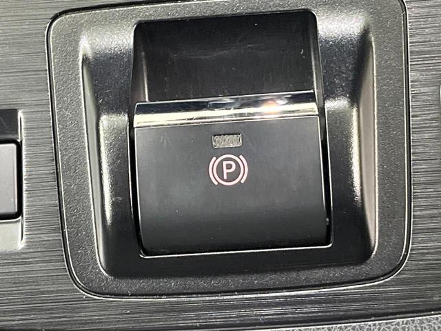 レガシィアウトバック リミテッド　４ＷＤ　純正ＳＤナビ　バックカメラ　後席モニター　衝突被害軽減システム　レーダークルーズ　禁煙車　電動リアゲート　レザーシート　スマートキー　ＬＥＤヘッド　ビルトインＥＴＣ　純正１８インチアルミ（50枚目）