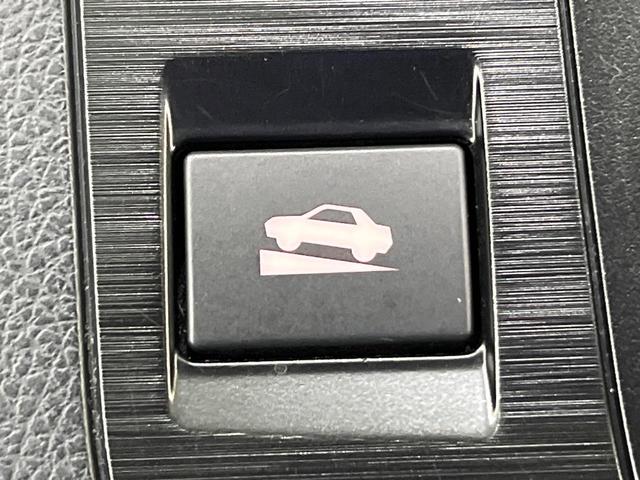 レガシィアウトバック リミテッド　４ＷＤ　純正ＳＤナビ　バックカメラ　後席モニター　衝突被害軽減システム　レーダークルーズ　禁煙車　電動リアゲート　レザーシート　スマートキー　ＬＥＤヘッド　ビルトインＥＴＣ　純正１８インチアルミ（52枚目）