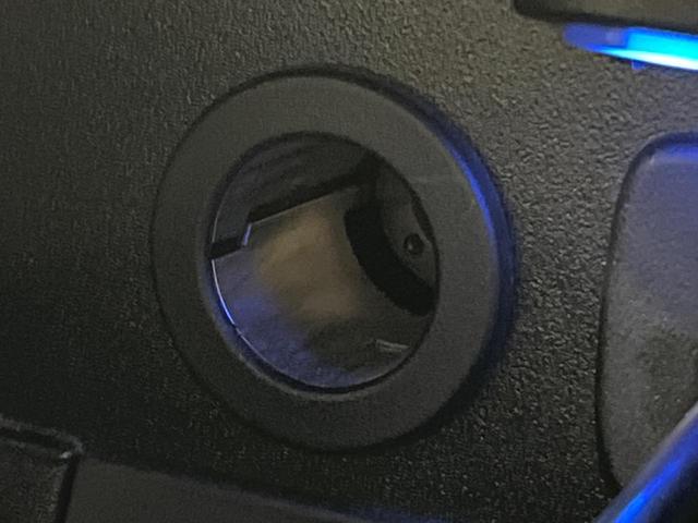 レガシィアウトバック リミテッド　４ＷＤ　純正ＳＤナビ　バックカメラ　後席モニター　衝突被害軽減システム　レーダークルーズ　禁煙車　電動リアゲート　レザーシート　スマートキー　ＬＥＤヘッド　ビルトインＥＴＣ　純正１８インチアルミ（54枚目）