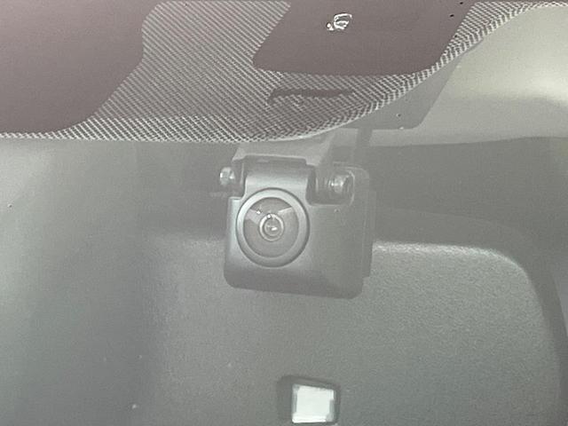 レガシィアウトバック リミテッド　４ＷＤ　純正ＳＤナビ　バックカメラ　後席モニター　衝突被害軽減システム　レーダークルーズ　禁煙車　電動リアゲート　レザーシート　スマートキー　ＬＥＤヘッド　ビルトインＥＴＣ　純正１８インチアルミ（59枚目）