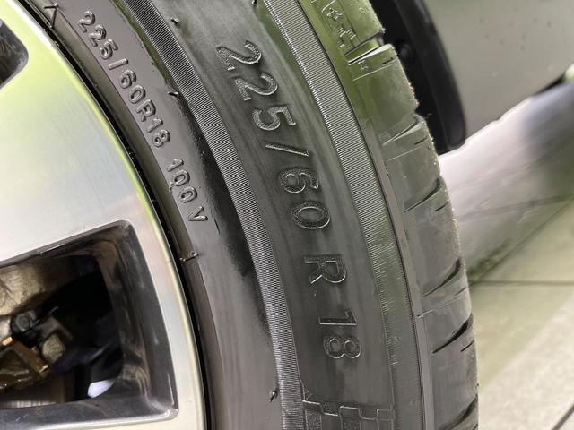 レガシィアウトバック リミテッド　４ＷＤ　純正ＳＤナビ　バックカメラ　後席モニター　衝突被害軽減システム　レーダークルーズ　禁煙車　電動リアゲート　レザーシート　スマートキー　ＬＥＤヘッド　ビルトインＥＴＣ　純正１８インチアルミ（61枚目）