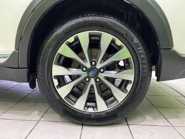 レガシィアウトバック リミテッド　４ＷＤ　純正ＳＤナビ　バックカメラ　後席モニター　衝突被害軽減システム　レーダークルーズ　禁煙車　電動リアゲート　レザーシート　スマートキー　ＬＥＤヘッド　ビルトインＥＴＣ　純正１８インチアルミ（62枚目）