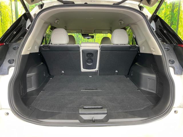 エクストレイル モード・プレミア　ハイコントラストインテリア　４ＷＤ　全周囲カメラ　禁煙車　電動リアゲート　レザーシート　全席シートヒーター　コーナーセンサー　スマートキー　ＬＥＤヘッド　ビルトインＥＴＣ　オートライト　デュアルエアコン　Ｂｌｕｅｔｏｏｔｈ（10枚目）