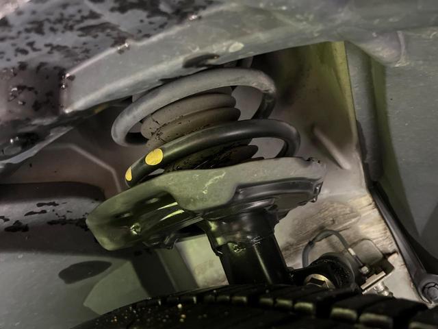 エクストレイル モード・プレミア　ハイコントラストインテリア　４ＷＤ　全周囲カメラ　禁煙車　電動リアゲート　レザーシート　全席シートヒーター　コーナーセンサー　スマートキー　ＬＥＤヘッド　ビルトインＥＴＣ　オートライト　デュアルエアコン　Ｂｌｕｅｔｏｏｔｈ（20枚目）