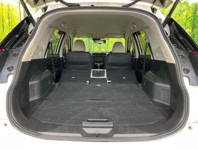 エクストレイル モード・プレミア　ハイコントラストインテリア　４ＷＤ　全周囲カメラ　禁煙車　電動リアゲート　レザーシート　全席シートヒーター　コーナーセンサー　スマートキー　ＬＥＤヘッド　ビルトインＥＴＣ　オートライト　デュアルエアコン　Ｂｌｕｅｔｏｏｔｈ（30枚目）