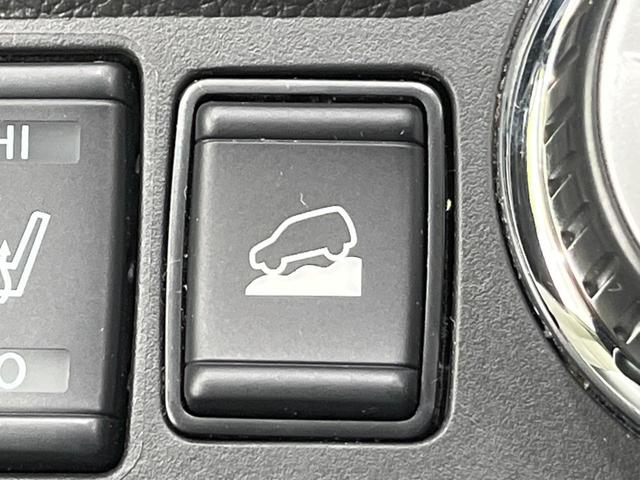 エクストレイル モード・プレミア　ハイコントラストインテリア　４ＷＤ　全周囲カメラ　禁煙車　電動リアゲート　レザーシート　全席シートヒーター　コーナーセンサー　スマートキー　ＬＥＤヘッド　ビルトインＥＴＣ　オートライト　デュアルエアコン　Ｂｌｕｅｔｏｏｔｈ（47枚目）