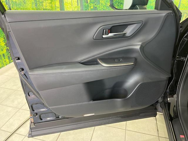 クラウンクロスオーバー Ｇアドバンスド・レザーパッケージ　４ＷＤ　純正１２．５インチＤＡ　全周囲カメラ　衝突被害軽減システム　レーダークルーズ　禁煙車　電動リアゲート　レザーシート　前席シートエアコン　パワーシート　ドラレコ　コーナーセンサー　スマートキー（23枚目）