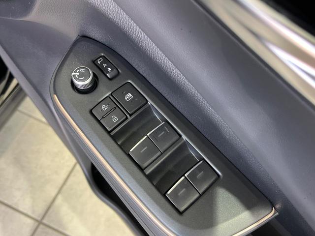 クラウンクロスオーバー Ｇアドバンスド・レザーパッケージ　４ＷＤ　純正１２．５インチＤＡ　全周囲カメラ　衝突被害軽減システム　レーダークルーズ　禁煙車　電動リアゲート　レザーシート　前席シートエアコン　パワーシート　ドラレコ　コーナーセンサー　スマートキー（31枚目）