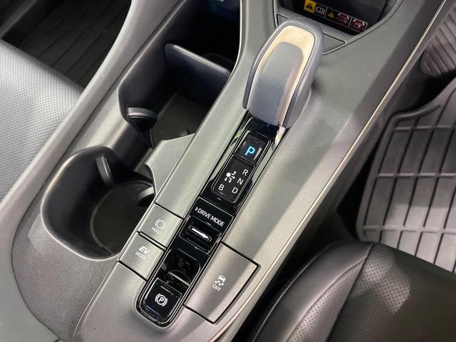 クラウンクロスオーバー Ｇアドバンスド・レザーパッケージ　４ＷＤ　純正１２．５インチＤＡ　全周囲カメラ　衝突被害軽減システム　レーダークルーズ　禁煙車　電動リアゲート　レザーシート　前席シートエアコン　パワーシート　ドラレコ　コーナーセンサー　スマートキー（36枚目）