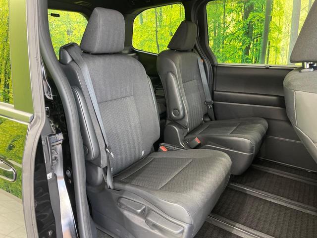 ヴォクシー ハイブリッドS-G トヨタセーフティセンス 両側パワースライドドア 13.2インチ後席モニター 純正10.5インチディスプレイオーディオ レーダークルーズ ETC Bluetooth再生 フルセグTV ドライブレコーダー(9枚目)