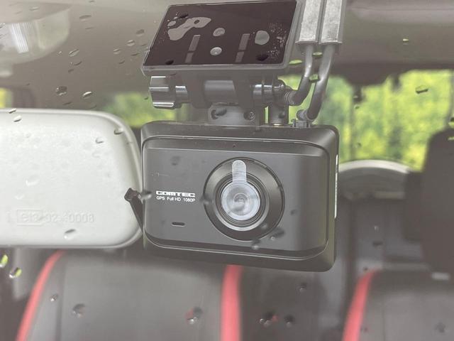 ジムニー クロスアドベンチャー 4WD ドライブレコーダー 禁煙車 ターボ 純正16インチアルミホイール シートヒーター ターボ ドアバイザー プライバシーガラス フロントフォグ 安全ボディ パワーウィンドウ パワーステアリング(3枚目)