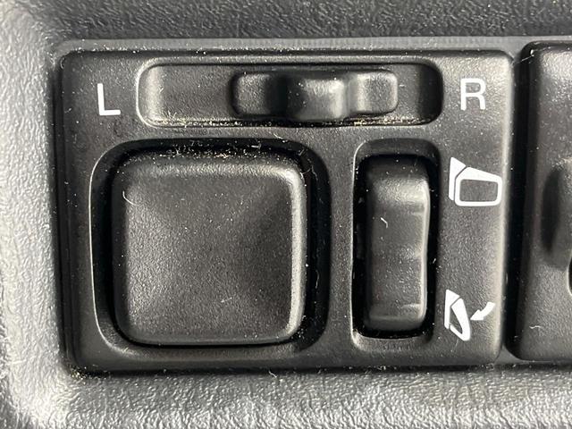 ジムニー クロスアドベンチャー 4WD ドライブレコーダー 禁煙車 ターボ 純正16インチアルミホイール シートヒーター ターボ ドアバイザー プライバシーガラス フロントフォグ 安全ボディ パワーウィンドウ パワーステアリング(6枚目)