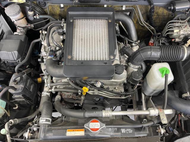 ジムニー クロスアドベンチャー 4WD ドライブレコーダー 禁煙車 ターボ 純正16インチアルミホイール シートヒーター ターボ ドアバイザー プライバシーガラス フロントフォグ 安全ボディ パワーウィンドウ パワーステアリング(18枚目)