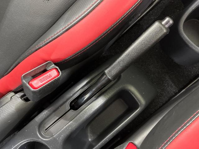 ジムニー クロスアドベンチャー 4WD ドライブレコーダー 禁煙車 ターボ 純正16インチアルミホイール シートヒーター ターボ ドアバイザー プライバシーガラス フロントフォグ 安全ボディ パワーウィンドウ パワーステアリング(31枚目)