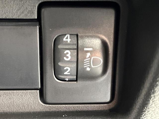 スペーシアギア ハイブリッドXZ 4WD 両側パワースライドドア セーフティサポート メーカー9インチナビ 全周囲カメラ Bluetooth再生 フルセグTV 届出済未使用車 スマートキー シートヒーター サイドエアバッグ(33枚目)