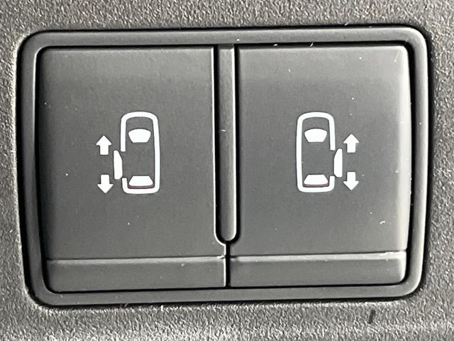 セレナ e-パワー ハイウェイスターV エマージェンシーブレーキ 両側パワースライドドア フリップダウンモニター 純正10インチナビ 禁煙車 プロパイロット Bluetooth再生 ドライブレコーダー フルセグTV 禁煙車(3枚目)