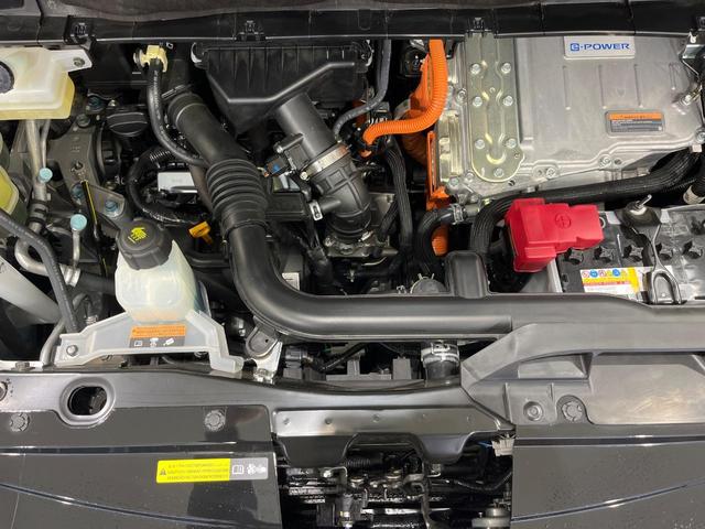 セレナ e-パワー ハイウェイスターV エマージェンシーブレーキ 両側パワースライドドア フリップダウンモニター 純正10インチナビ 禁煙車 プロパイロット Bluetooth再生 ドライブレコーダー フルセグTV 禁煙車(19枚目)