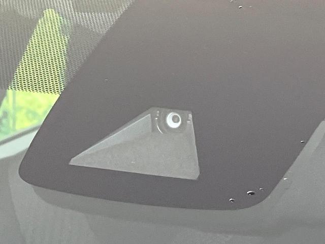 プリウス A 純正SDナビ バックカメラ 衝突被害軽減システム レーダークルーズ 禁煙車 パワーシート ドラレコ コーナーセンサー スマートキー LEDヘッド ビルトインETC 純正15インチアルミ 車線逸脱警報(5枚目)