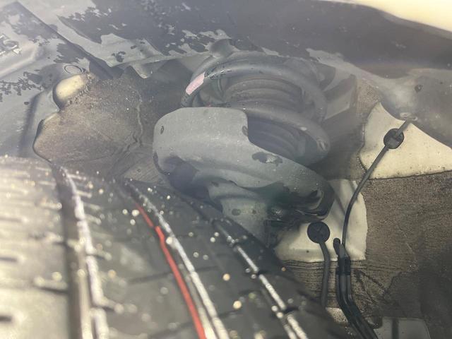 プリウス A 純正SDナビ バックカメラ 衝突被害軽減システム レーダークルーズ 禁煙車 パワーシート ドラレコ コーナーセンサー スマートキー LEDヘッド ビルトインETC 純正15インチアルミ 車線逸脱警報(20枚目)