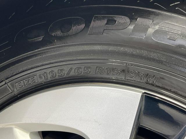 プリウス A 純正SDナビ バックカメラ 衝突被害軽減システム レーダークルーズ 禁煙車 パワーシート ドラレコ コーナーセンサー スマートキー LEDヘッド ビルトインETC 純正15インチアルミ 車線逸脱警報(28枚目)