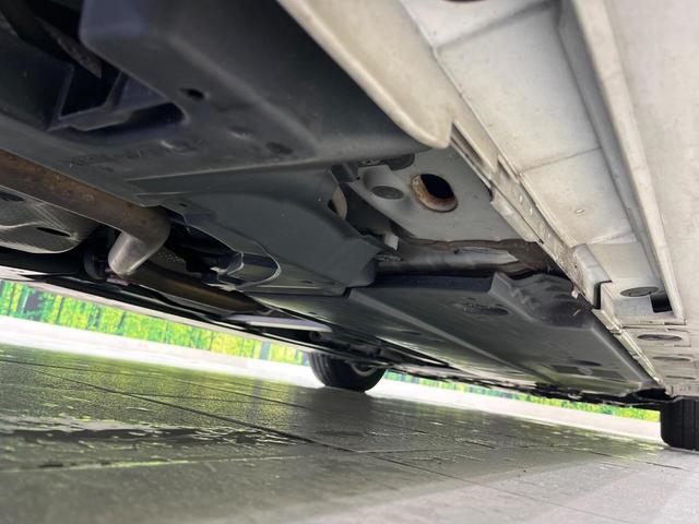 プリウス A 純正SDナビ バックカメラ 衝突被害軽減システム レーダークルーズ 禁煙車 パワーシート ドラレコ コーナーセンサー スマートキー LEDヘッド ビルトインETC 純正15インチアルミ 車線逸脱警報(39枚目)