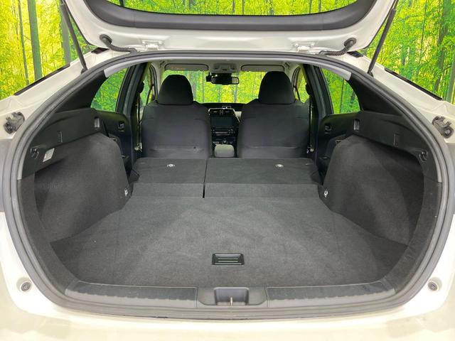 プリウス A 純正SDナビ バックカメラ 衝突被害軽減システム レーダークルーズ 禁煙車 パワーシート ドラレコ コーナーセンサー スマートキー LEDヘッド ビルトインETC 純正15インチアルミ 車線逸脱警報(42枚目)