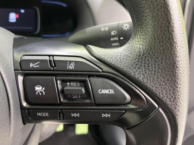 アクア Ｘ　純正ナビ　バックカメラ　衝突被害軽減システム　レーダークルーズ　禁煙車　ドラレコ　コーナーセンサー　スマートキー　ＬＥＤヘッド　ビルトインＥＴＣ　オートハイビーム　車線逸脱警報　オートライト（5枚目）