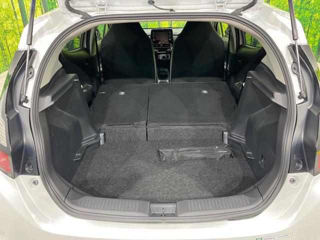 アクア Ｘ　純正ナビ　バックカメラ　衝突被害軽減システム　レーダークルーズ　禁煙車　ドラレコ　コーナーセンサー　スマートキー　ＬＥＤヘッド　ビルトインＥＴＣ　オートハイビーム　車線逸脱警報　オートライト（29枚目）