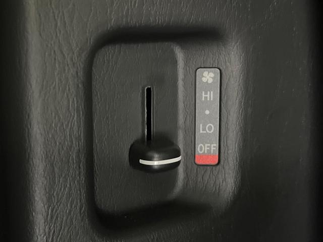 ハイエースバン ロングスーパーGL 4WD トヨタセーフティセンス BIGX11インチディスプレイオーディオ 全周囲カメラ デジタルインナーミラー ドライブレコーダー Bluetooth ETC 禁煙車 LEDフロントフォグ(32枚目)