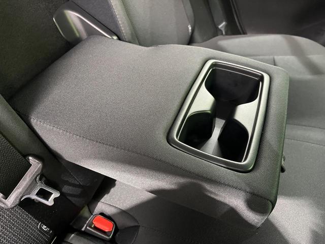 ハリアー Ｓ　４ＷＤ　純正ディスプレイオーディオ　バックカメラ　衝突被害軽減システム　レーダークルーズ　禁煙車　コーナーセンサー　スマートキー　ＬＥＤヘッド　ＥＴＣ２．０　純正１７インチアルミ　オートハイビーム（42枚目）