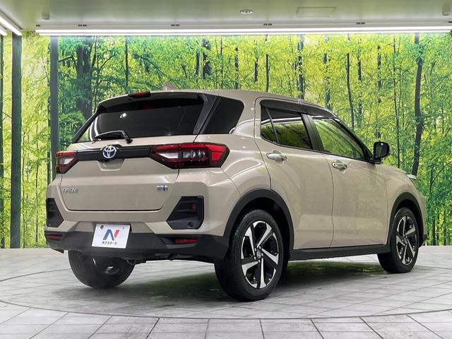 ライズ Ｚ　９インチディスプレイオーディオ　バックカメラ　寒冷地仕様　衝突被害軽減システム　レーダークルーズ　禁煙車　ドラレコ　シートヒーター　ＬＥＤヘッド　ビルトインＥＴＣ　純正１７インチアルミ　車線逸脱警報（17枚目）